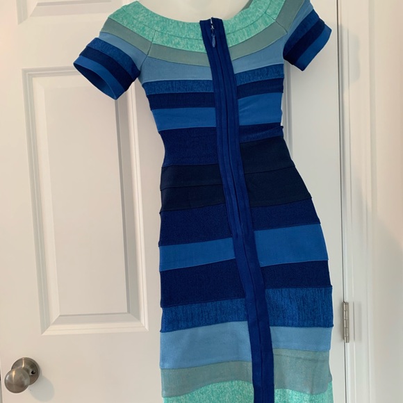 Dress - Picture 4 of 5